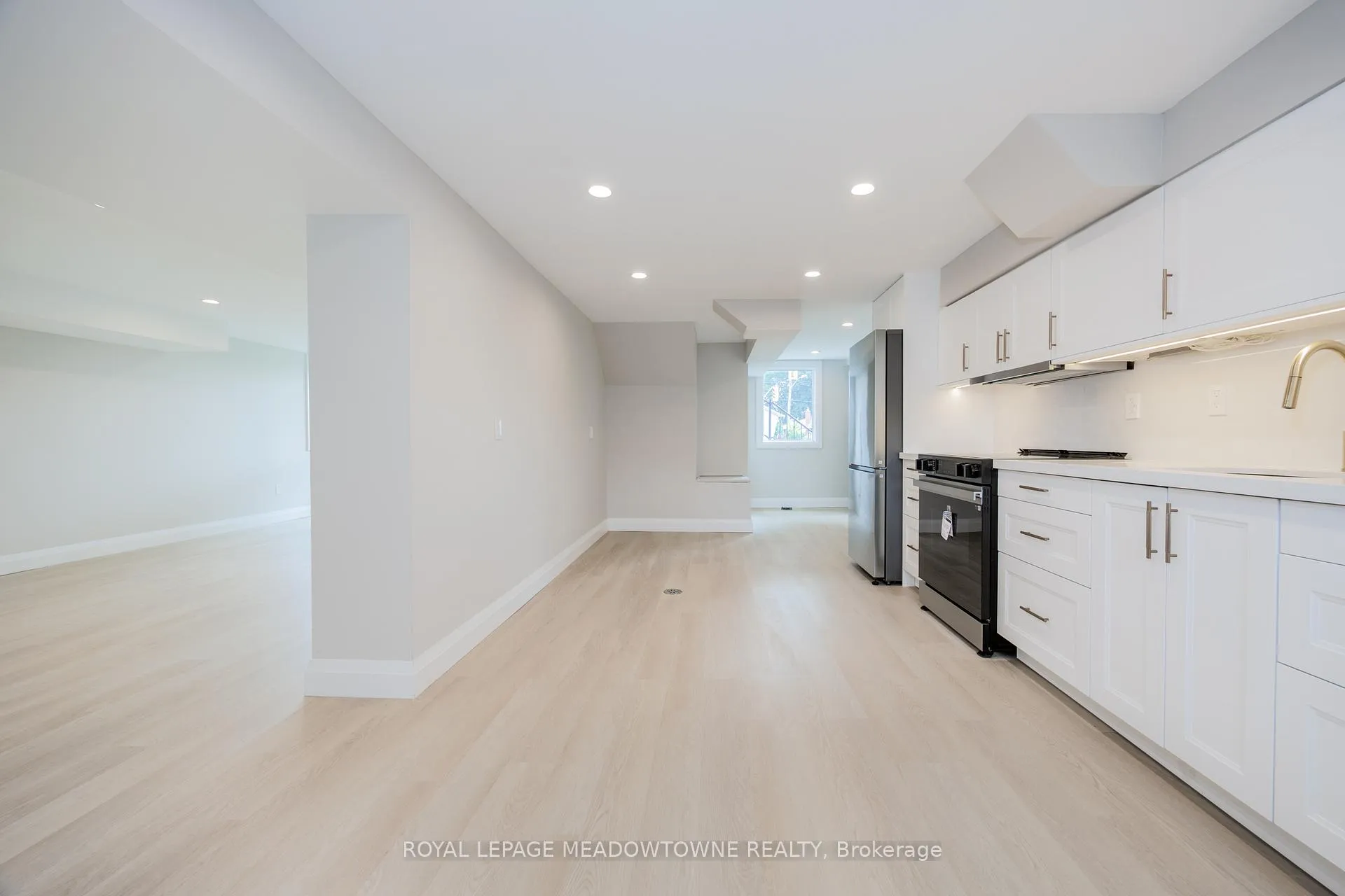 Photo 33 of 92 The Westway, Etobicoke, Kingsview Village-The Westway — HOMEH