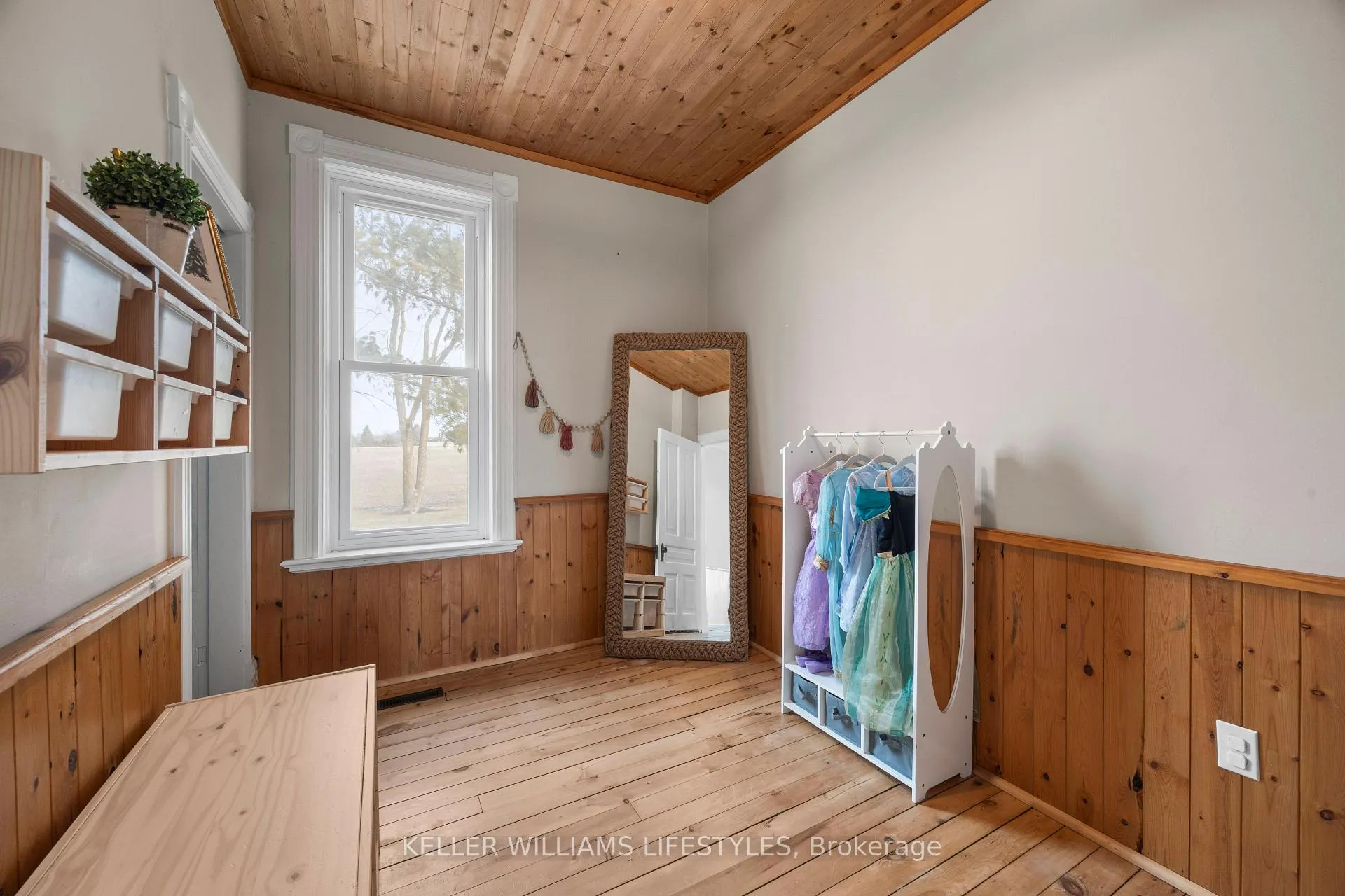 Photo 18 of 35643 Coursey Line, Lucan Biddulph, Rural Lucan Biddulph — HOMEH
