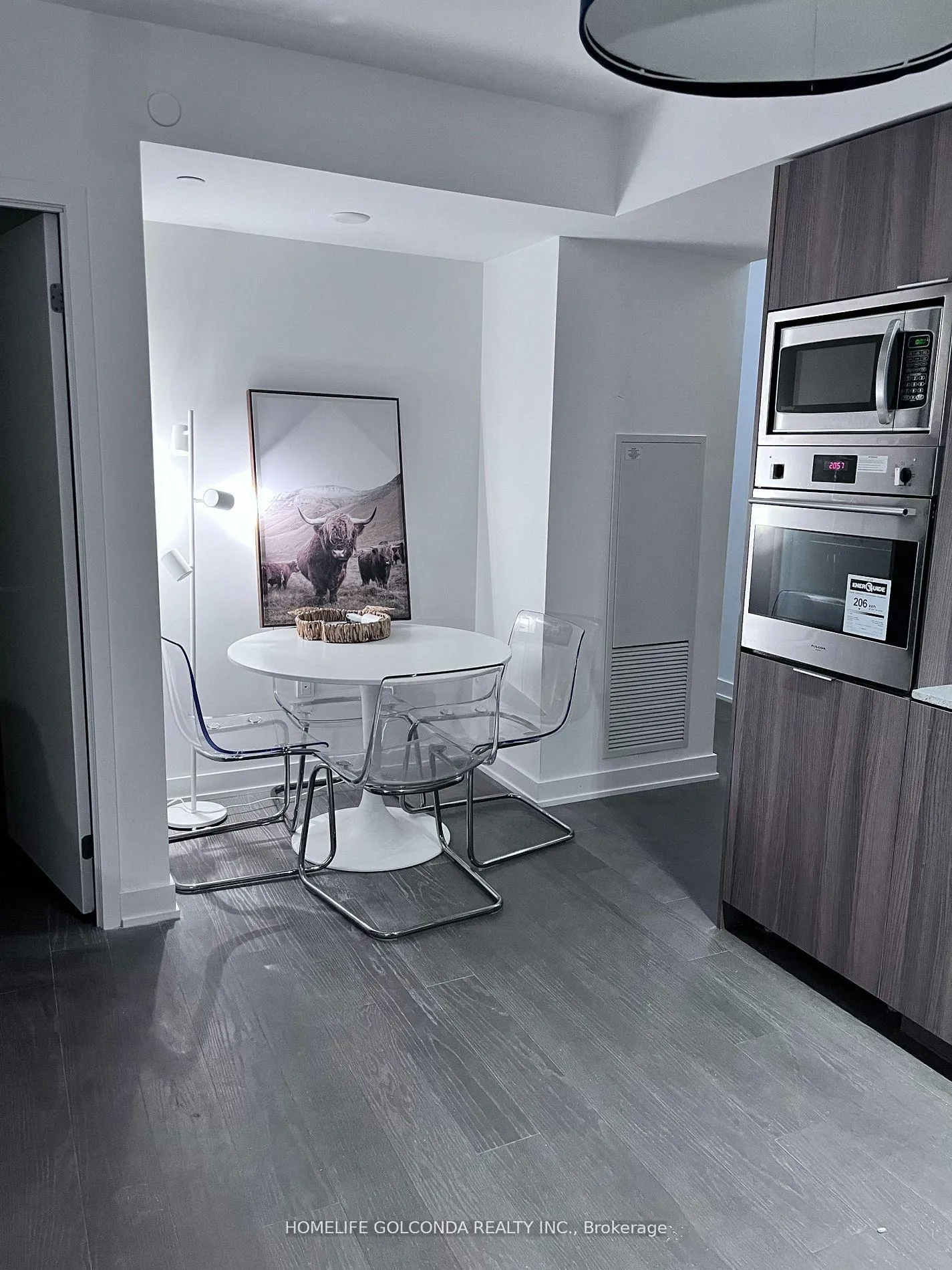 Photo 3 of Unit 2408, 11 Wellesley Street W, Toronto, Bay Street Corridor — HOMEH