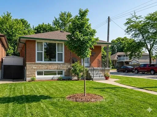 Photo of 1224 Dunsmure Road