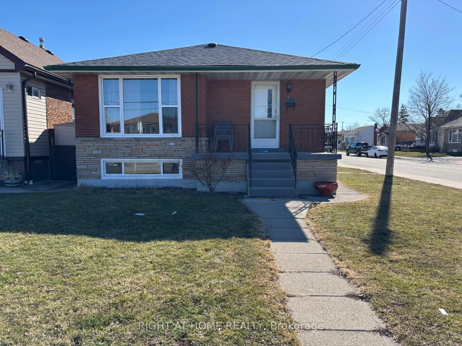 Photo 3 of 1224 Dunsmure Road, Hamilton, McQuesten — HOMEH