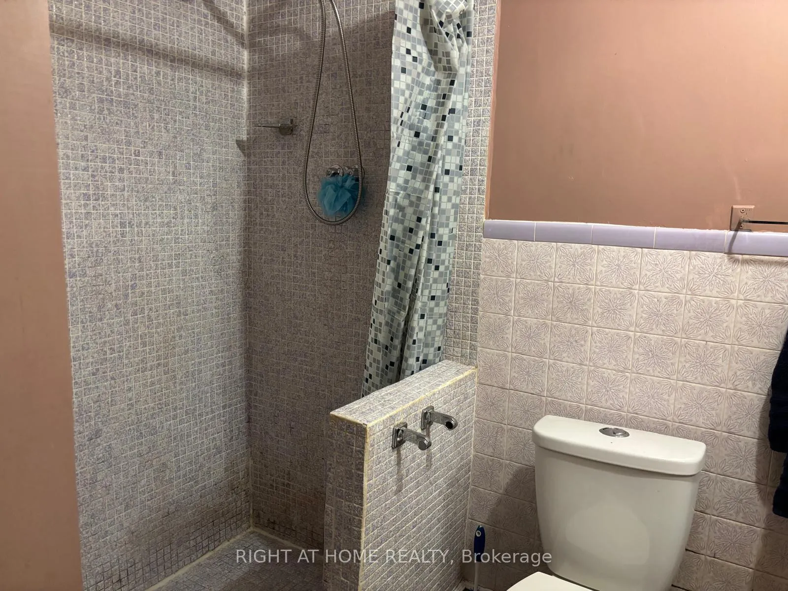 Photo 13 of 1224 Dunsmure Road, Hamilton, McQuesten — HOMEH