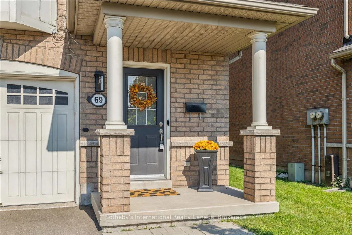 Photo 2 of Unit 69, 470 Beach Boulevard, Hamilton, Hamilton Beach — HOMEH