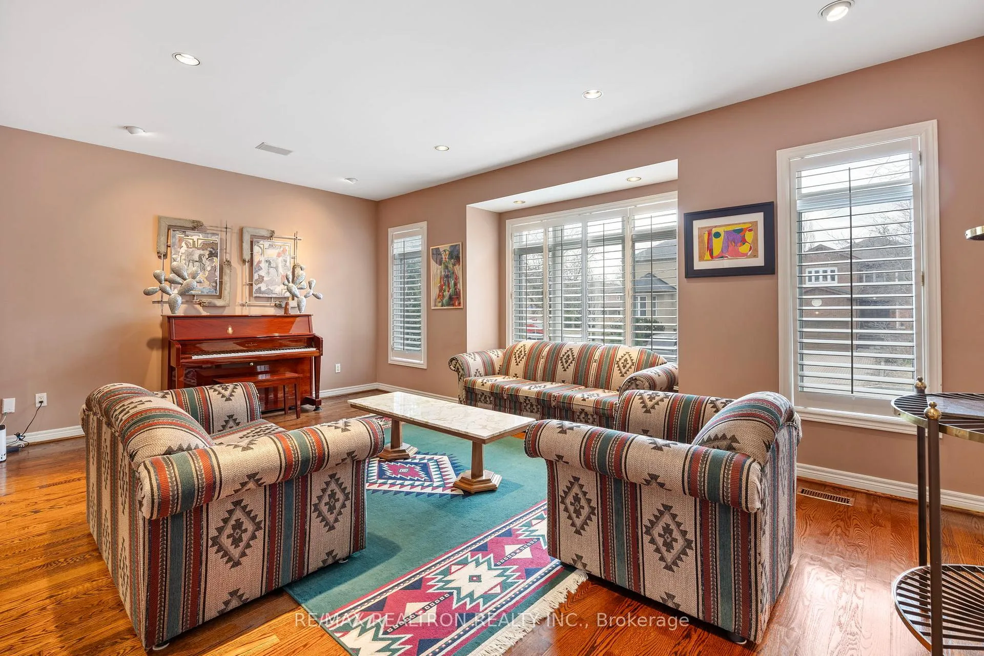 Photo 2 of 110 Glen Park Avenue, Toronto, Englemount-Lawrence — HOMEH