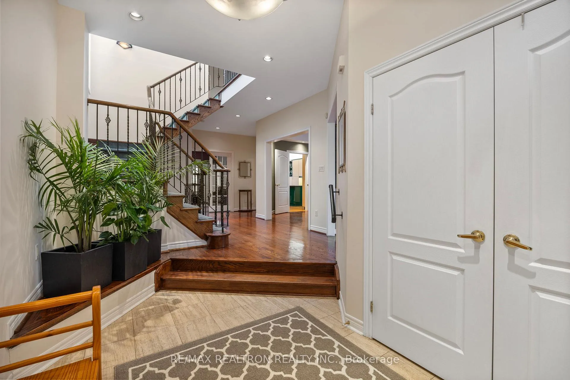 Photo 5 of 110 Glen Park Avenue, Toronto, Englemount-Lawrence — HOMEH