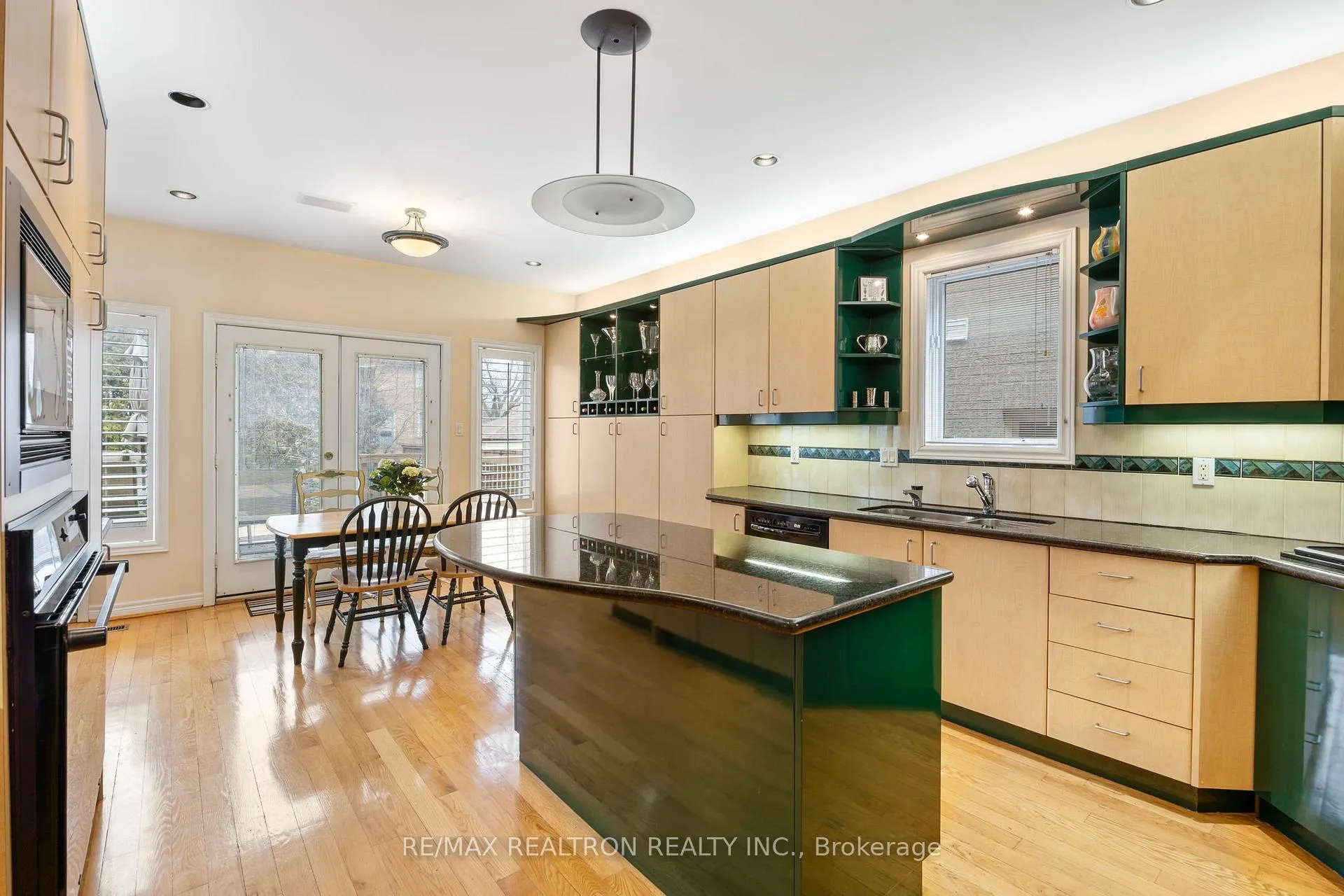 Photo 6 of 110 Glen Park Avenue, Toronto, Englemount-Lawrence — HOMEH