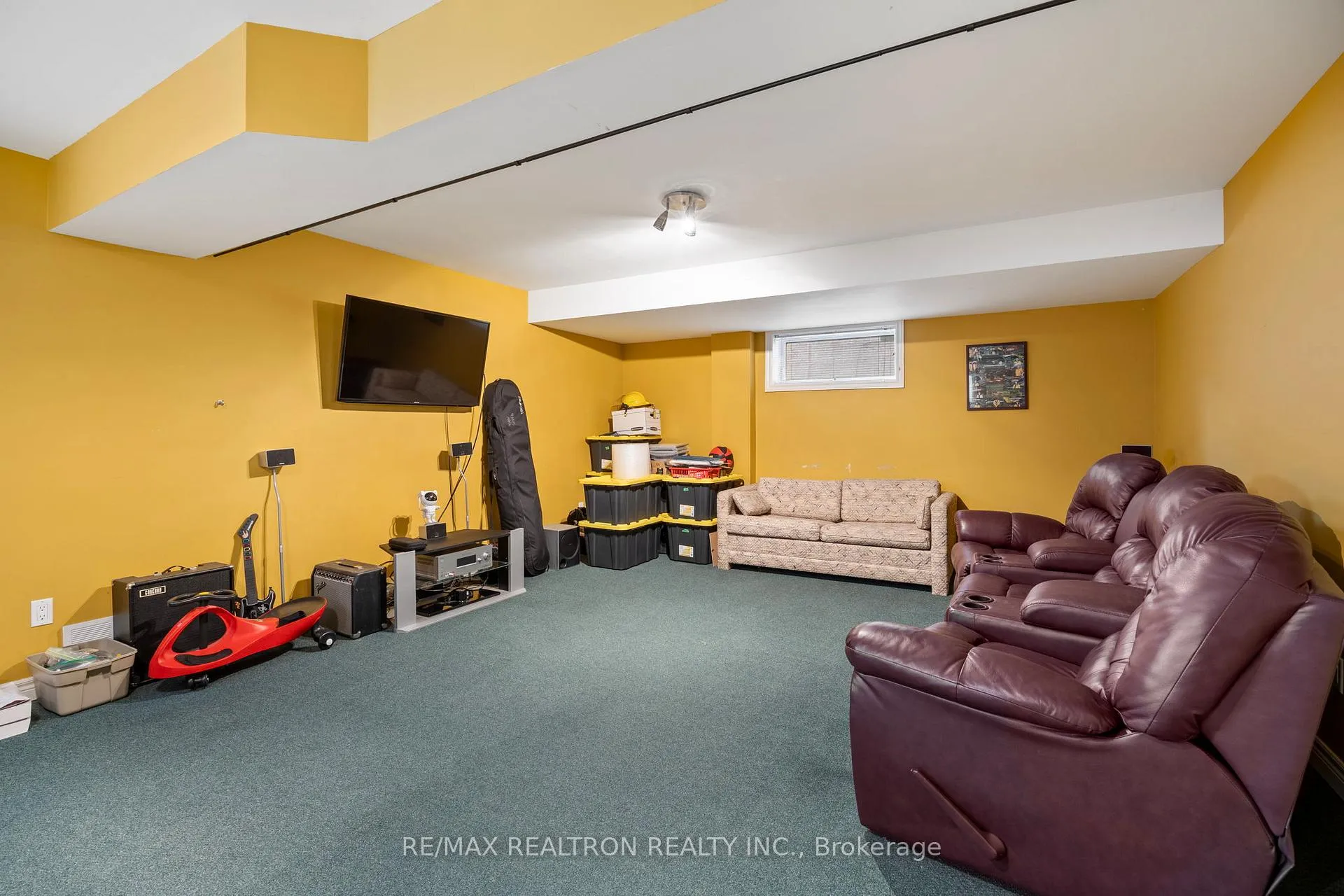 Photo 15 of 110 Glen Park Avenue, Toronto, Englemount-Lawrence — HOMEH