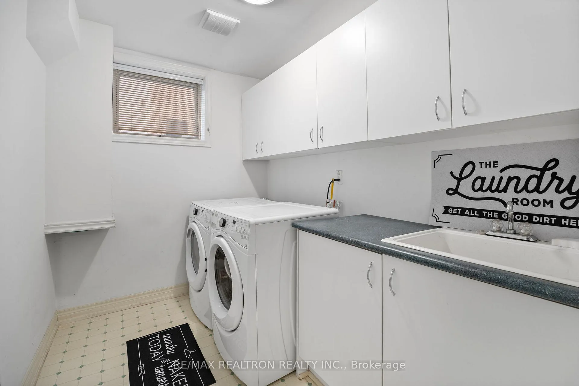 Photo 17 of 110 Glen Park Avenue, Toronto, Englemount-Lawrence — HOMEH
