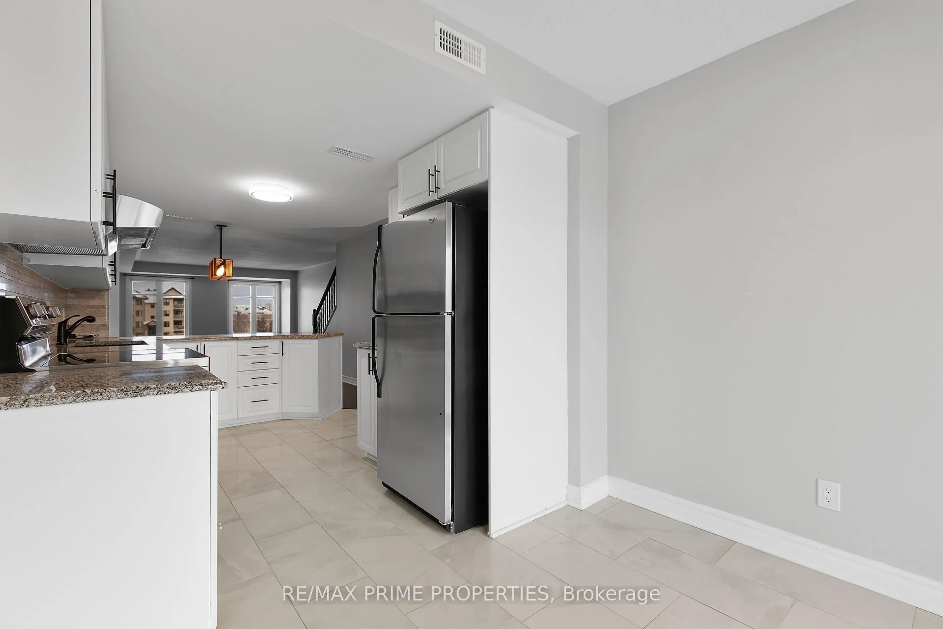 Photo 17 of 166 Bluestone Private, Ottawa, Avalon West — HOMEH