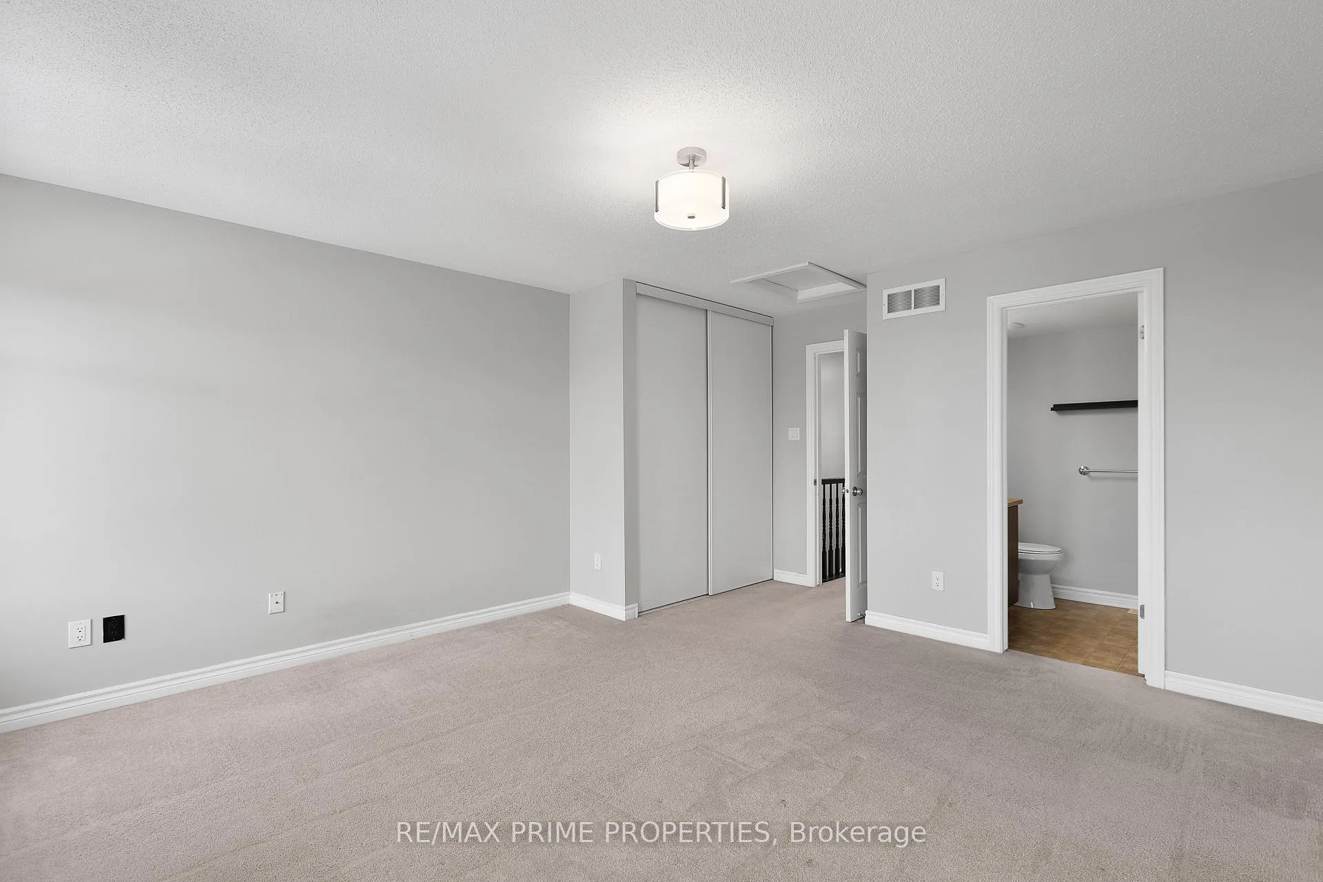 Photo 33 of 166 Bluestone Private, Ottawa, Avalon West — HOMEH