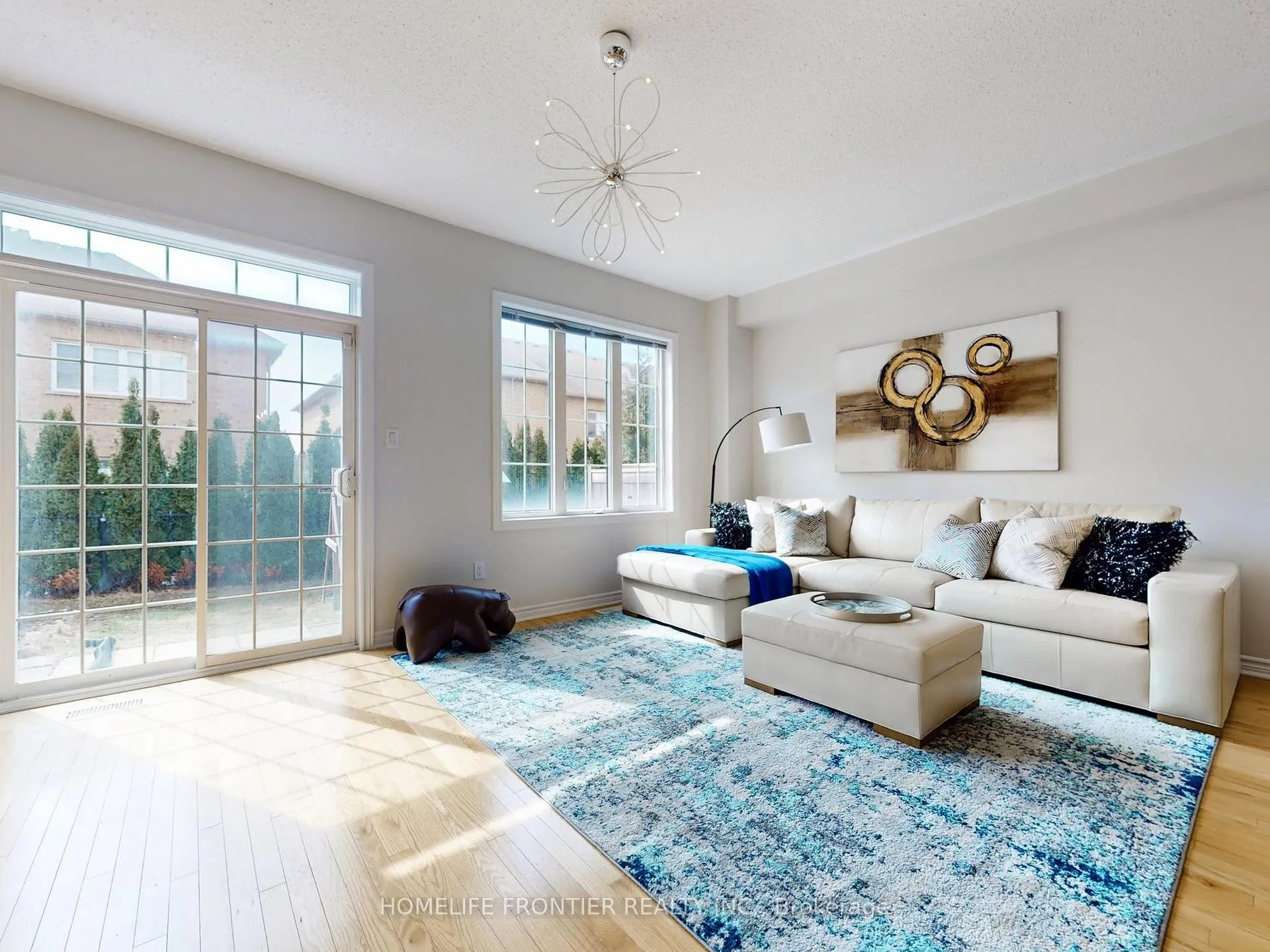 Photo 3 of Unit 6, 8777 Dufferin Street, Vaughan, Patterson — HOMEH