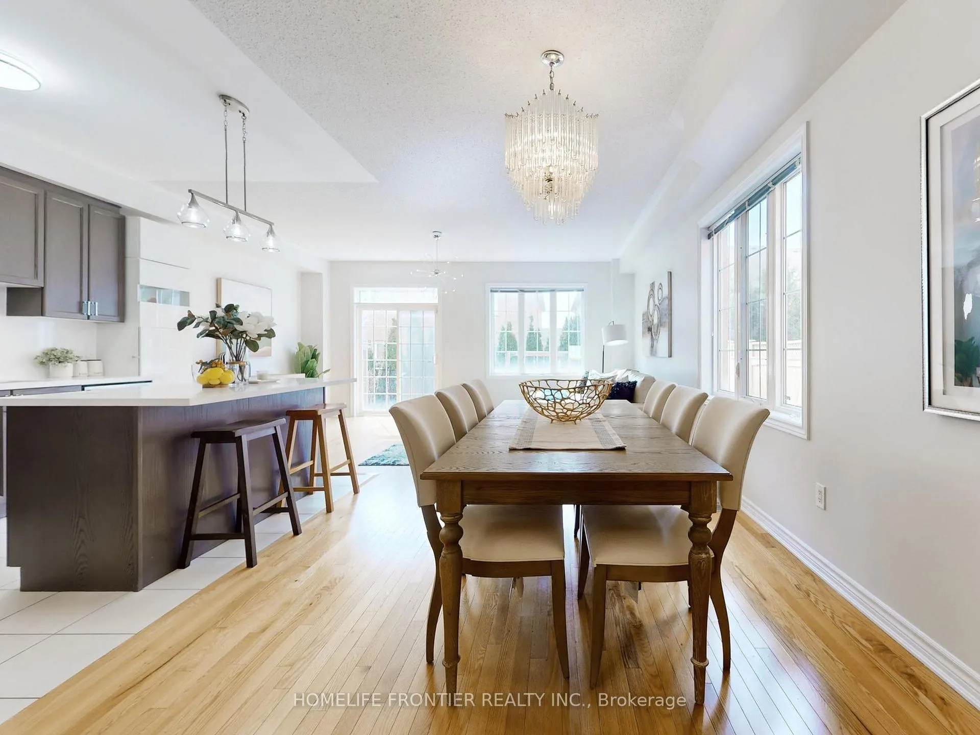 Photo 7 of Unit 6, 8777 Dufferin Street, Vaughan, Patterson — HOMEH