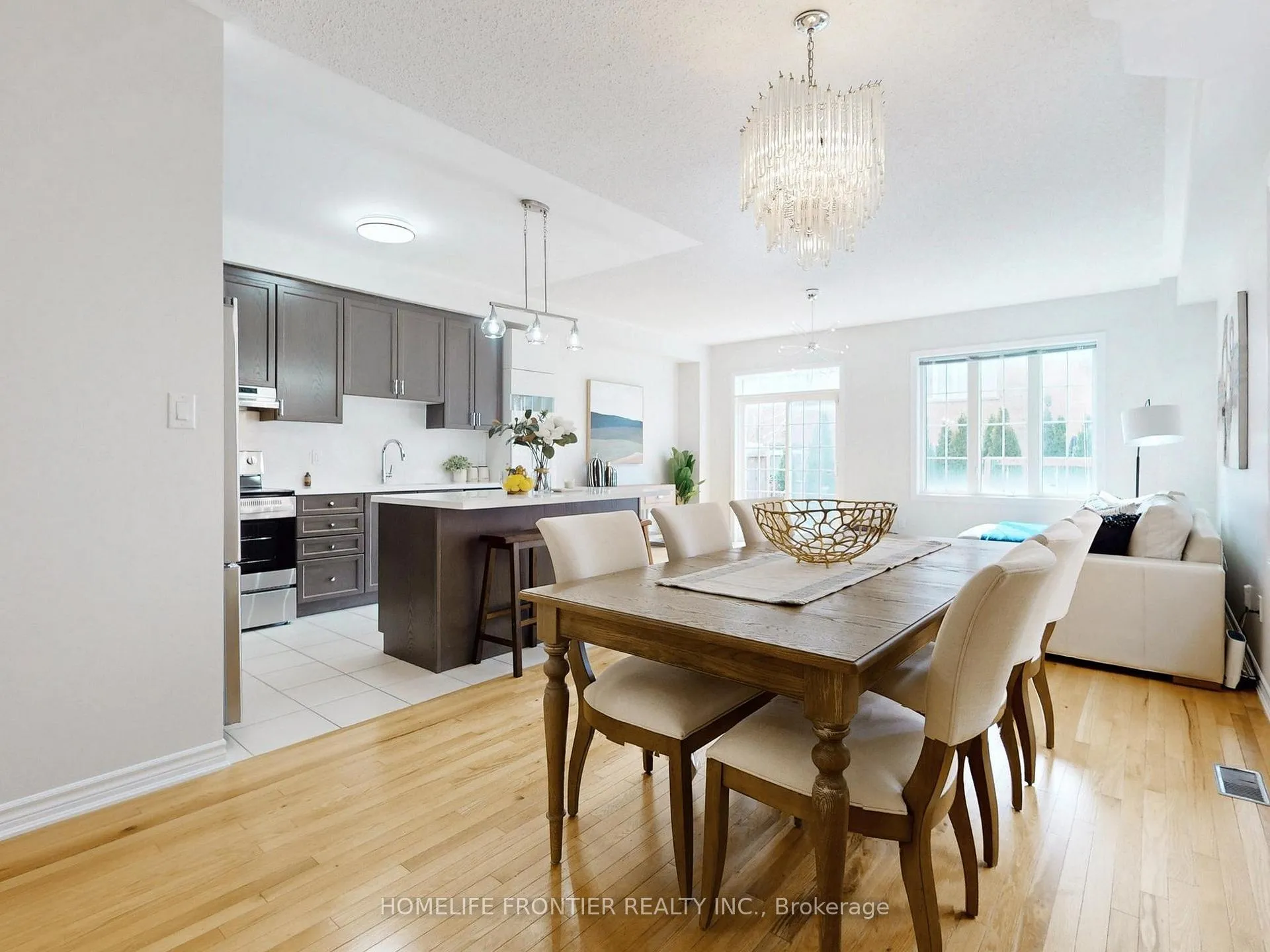Photo 8 of Unit 6, 8777 Dufferin Street, Vaughan, Patterson — HOMEH
