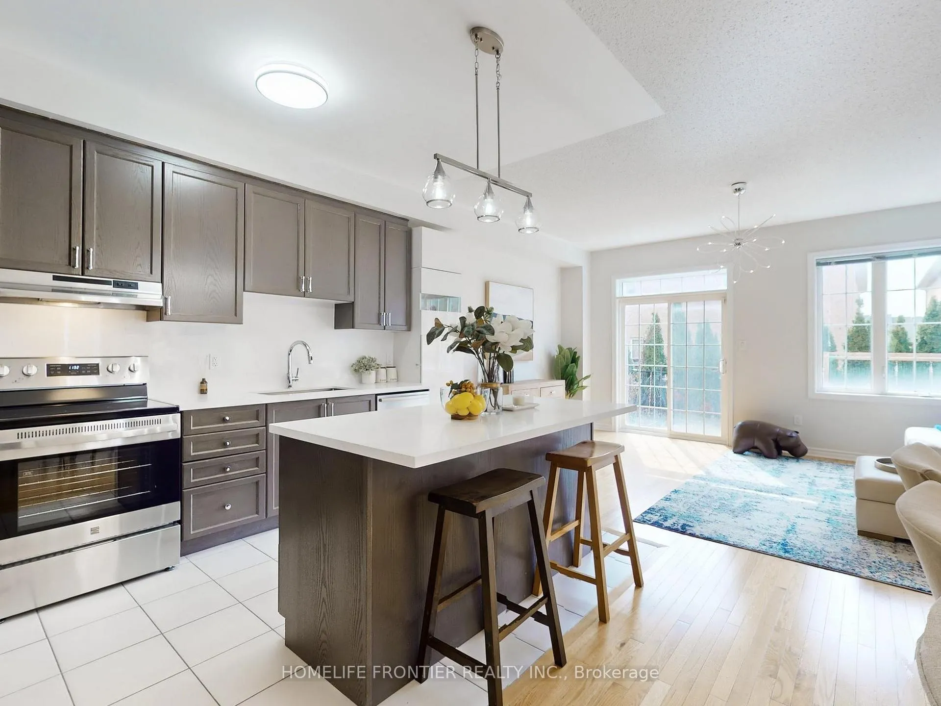 Photo 9 of Unit 6, 8777 Dufferin Street, Vaughan, Patterson — HOMEH