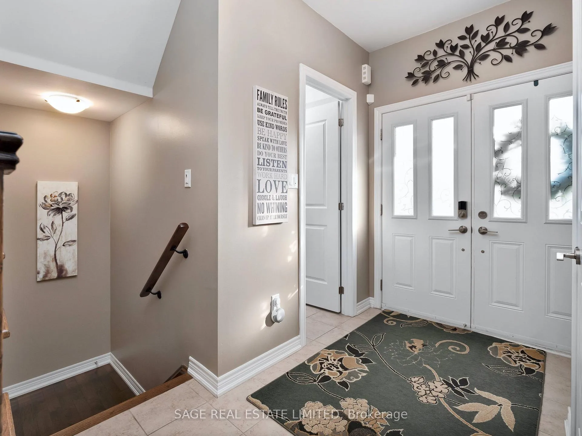 Photo 2 of Unit 4, 1290 Old Orchard Avenue, Pickering, Bay Ridges — HOMEH
