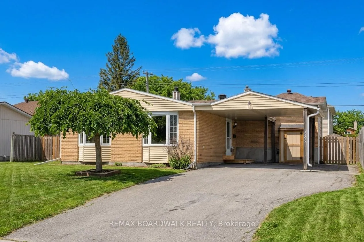 Photo 1 of 373 Hatfield Crescent, Ottawa, Bilberry Creek/Queenswood Heights — HOMEH