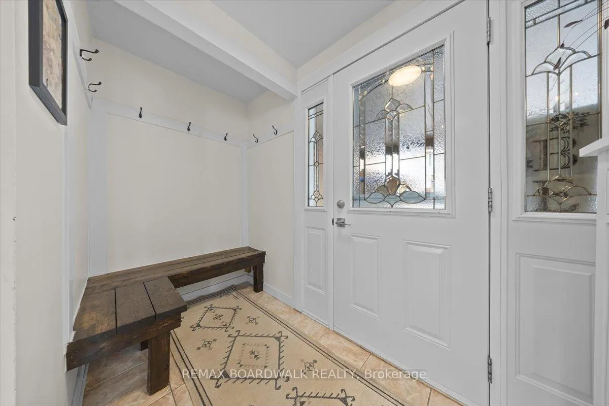 Photo 2 of 373 Hatfield Crescent, Ottawa, Bilberry Creek/Queenswood Heights — HOMEH