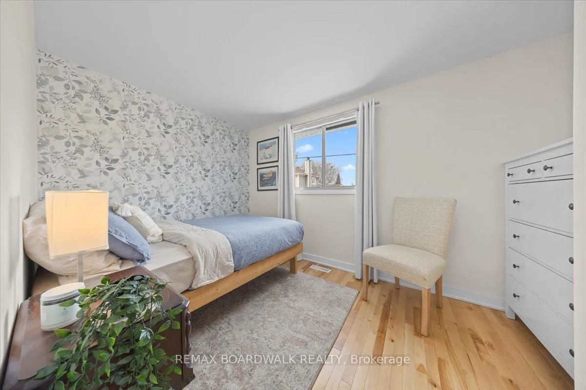 Photo 24 of 373 Hatfield Crescent, Ottawa, Bilberry Creek/Queenswood Heights — HOMEH