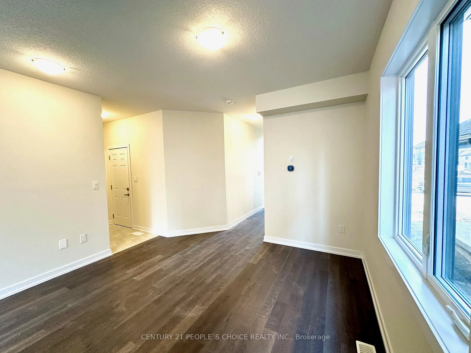 Photo 9 of 15 Wintergreen Crescent, Haldimand — HOMEH