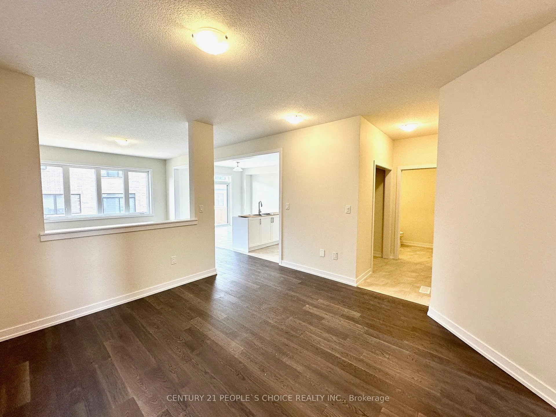 Photo 10 of 15 Wintergreen Crescent, Haldimand — HOMEH