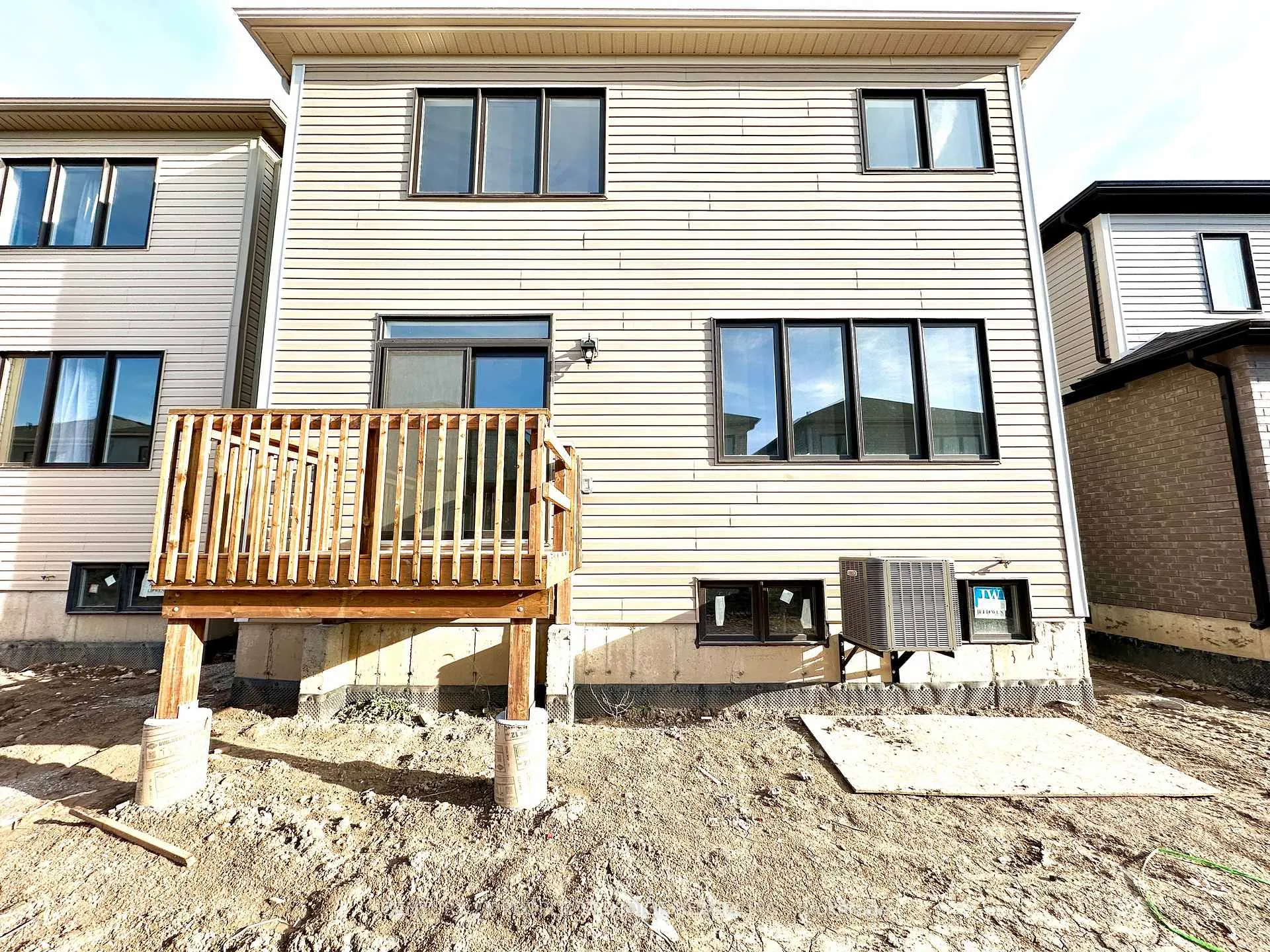 Photo 29 of 15 Wintergreen Crescent, Haldimand — HOMEH