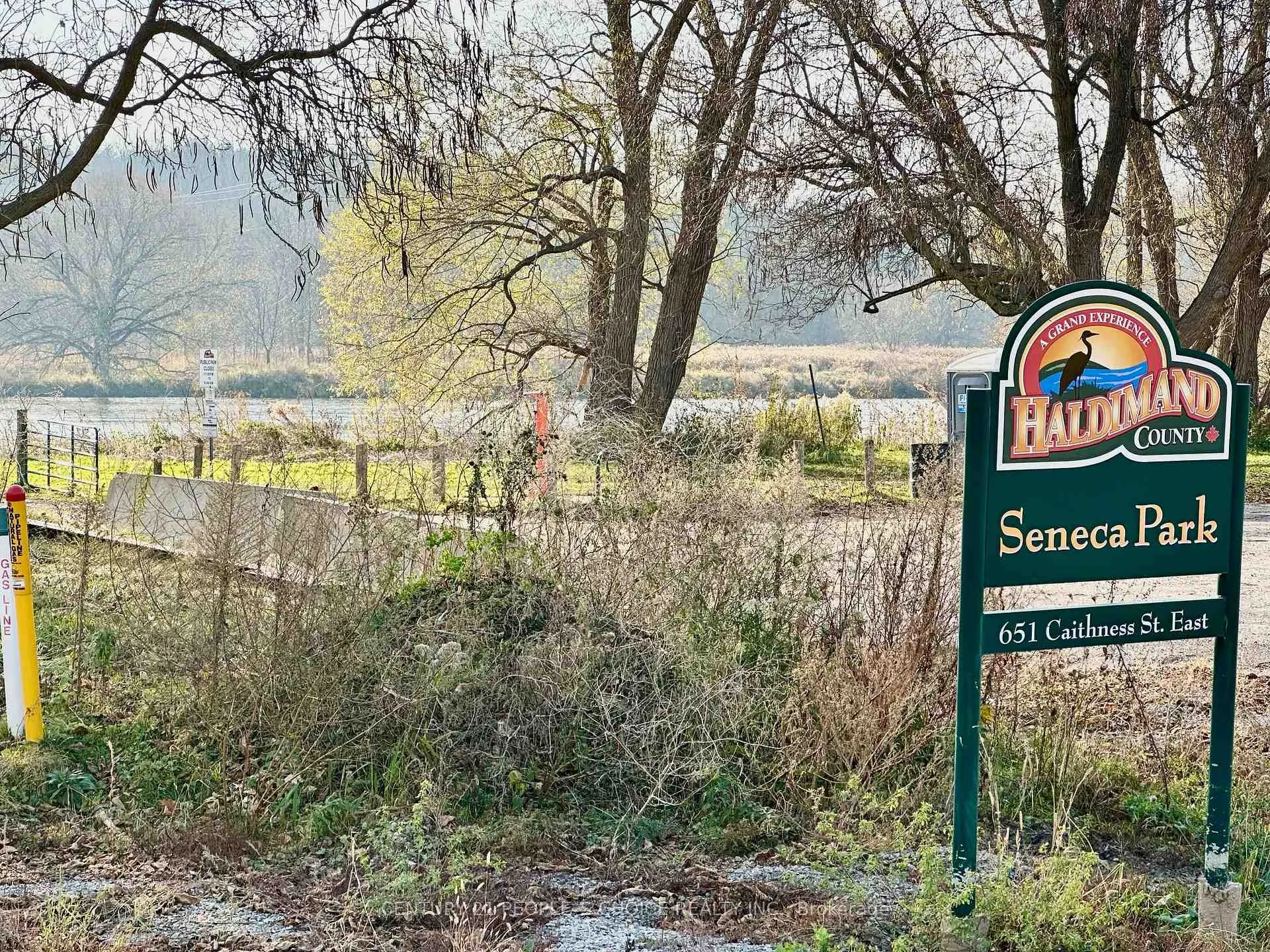 Photo 31 of 15 Wintergreen Crescent, Haldimand — HOMEH