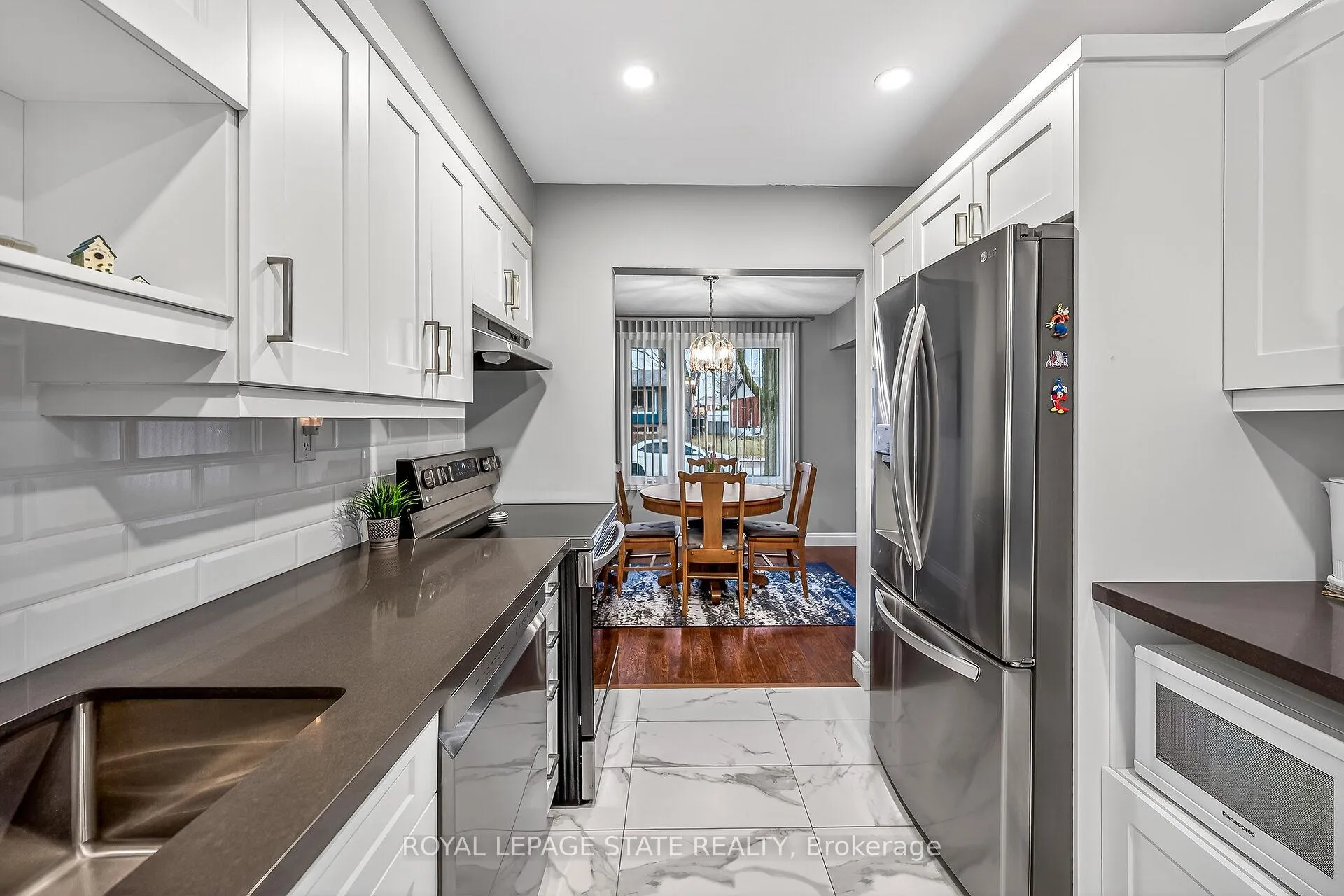 Photo 15 of 143 Cranbrook Drive, Hamilton, Gilkson — HOMEH