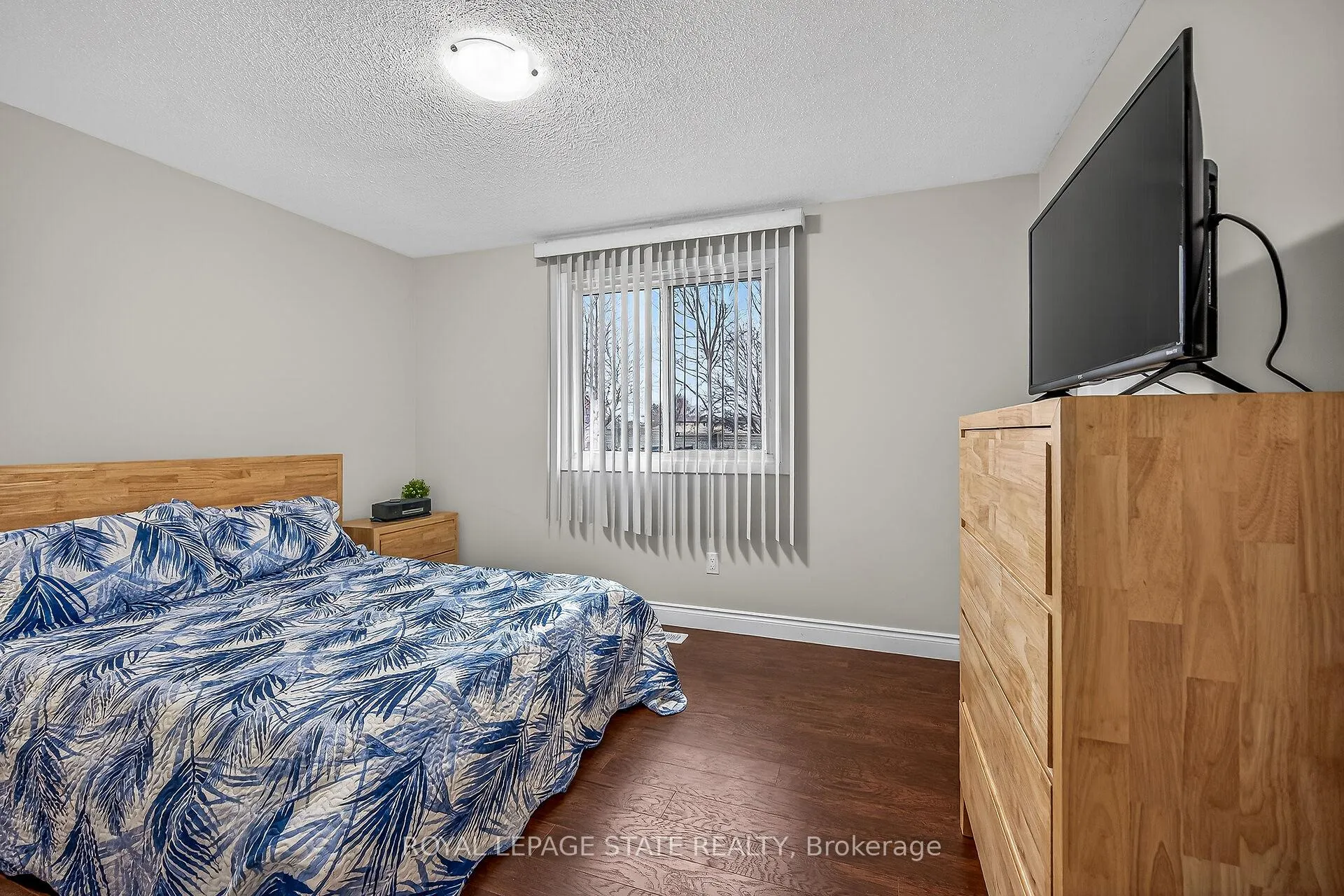 Photo 18 of 143 Cranbrook Drive, Hamilton, Gilkson — HOMEH