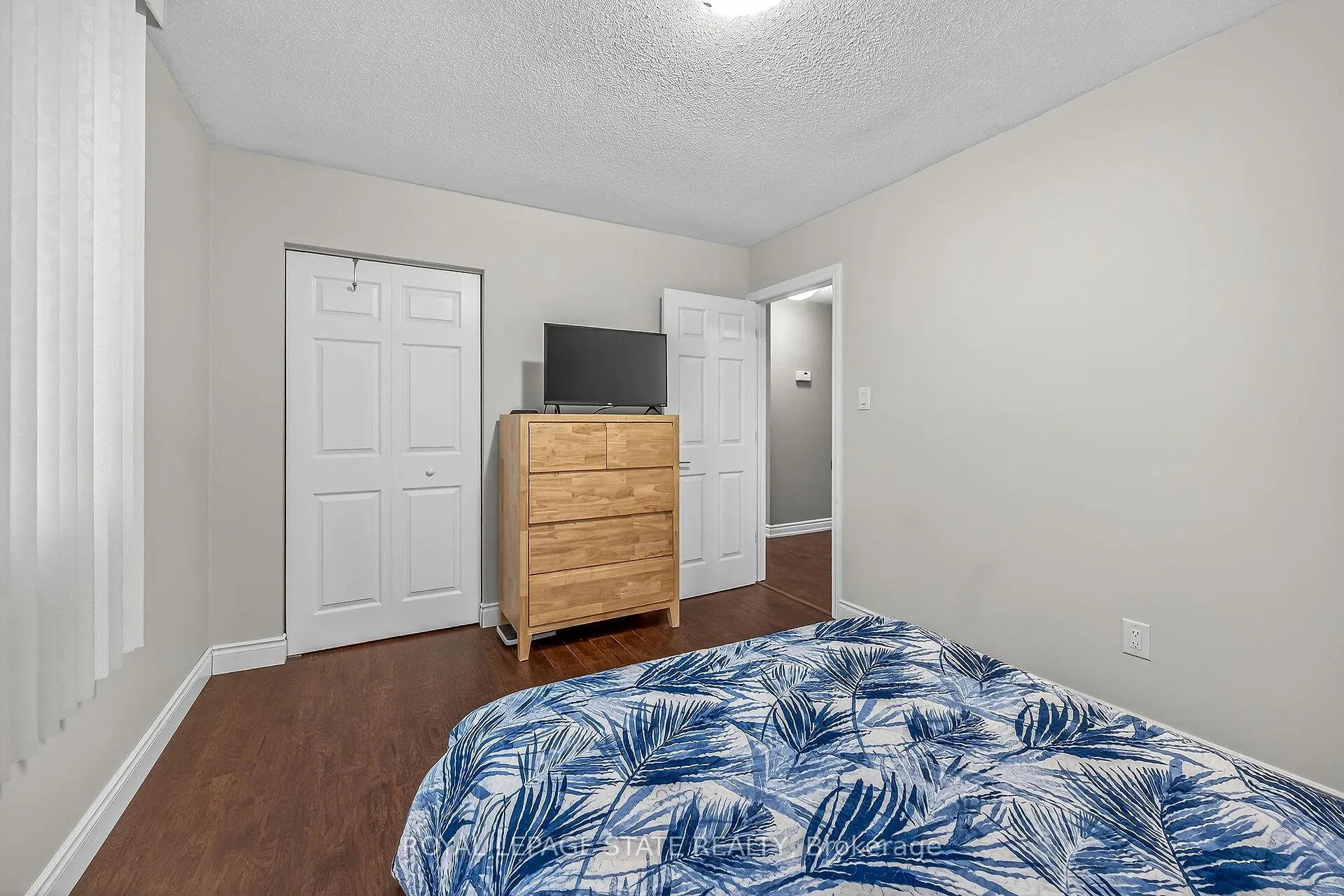 Photo 19 of 143 Cranbrook Drive, Hamilton, Gilkson — HOMEH