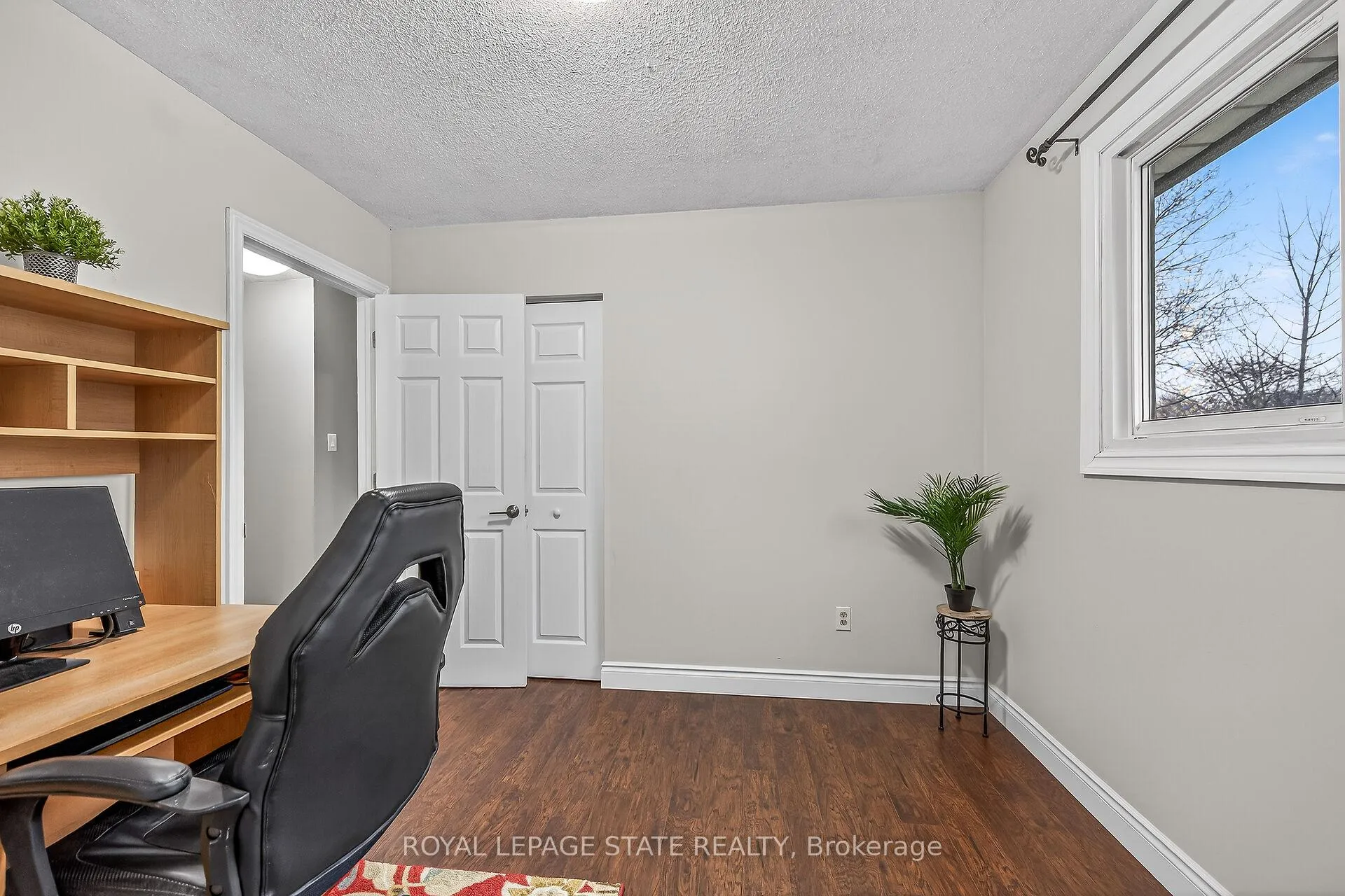 Photo 22 of 143 Cranbrook Drive, Hamilton, Gilkson — HOMEH