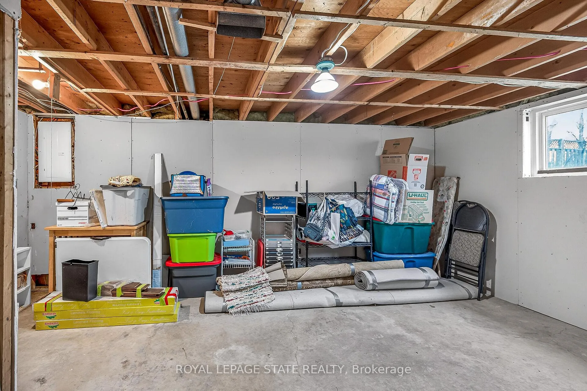 Photo 28 of 143 Cranbrook Drive, Hamilton, Gilkson — HOMEH