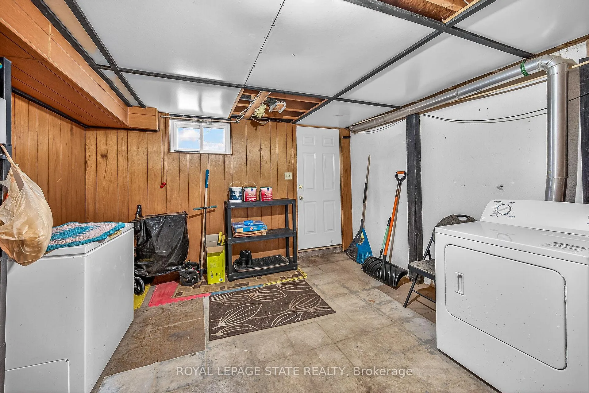 Photo 31 of 143 Cranbrook Drive, Hamilton, Gilkson — HOMEH