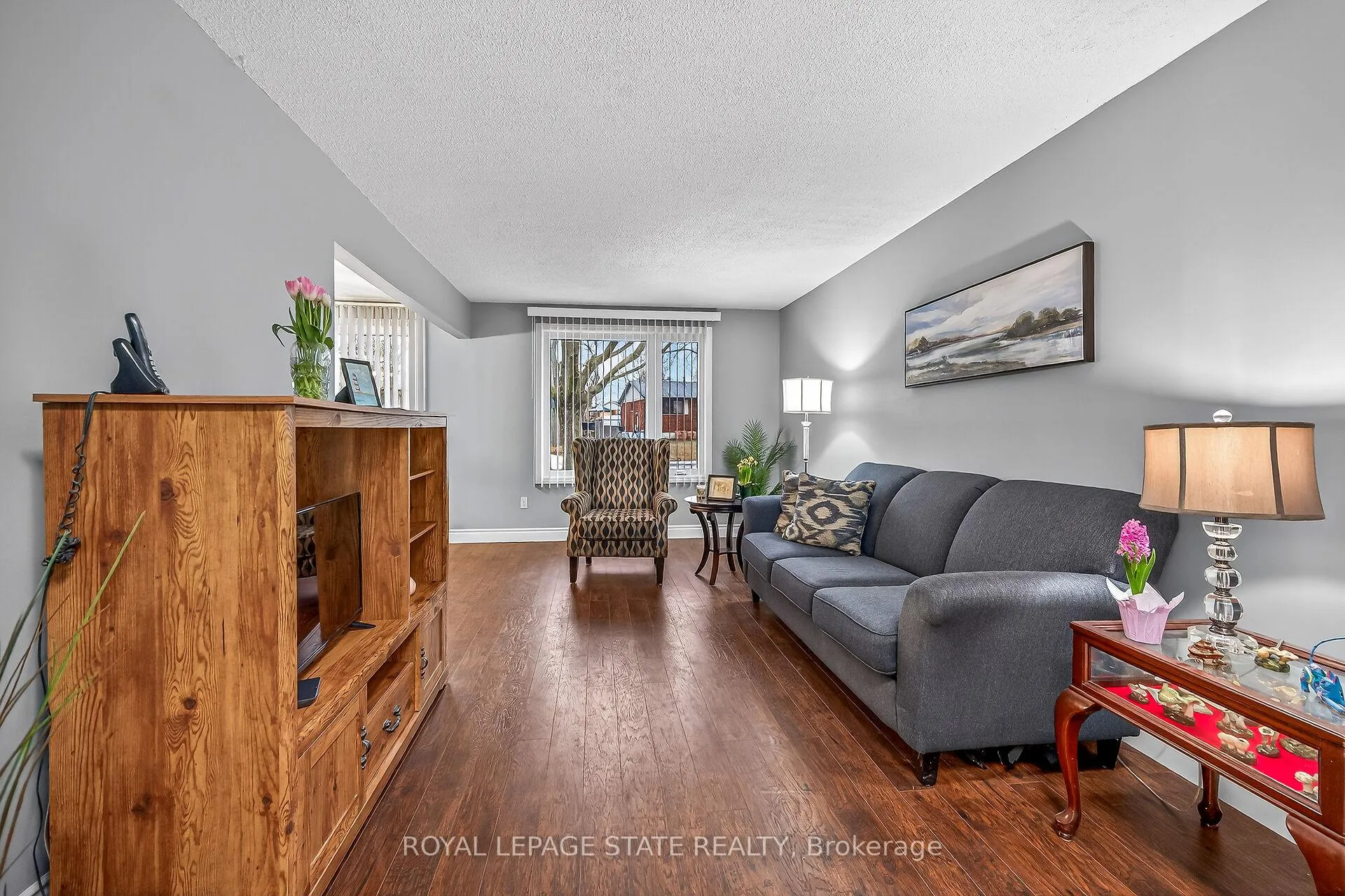 Photo 35 of 143 Cranbrook Drive, Hamilton, Gilkson — HOMEH