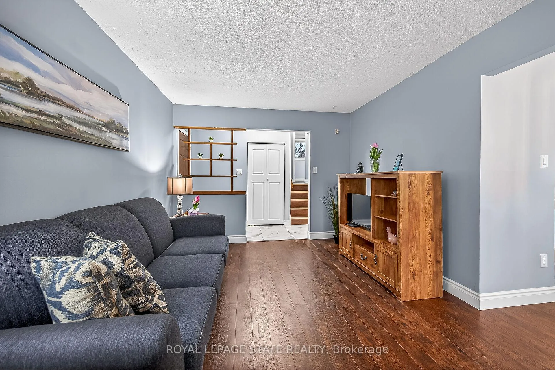 Photo 39 of 143 Cranbrook Drive, Hamilton, Gilkson — HOMEH