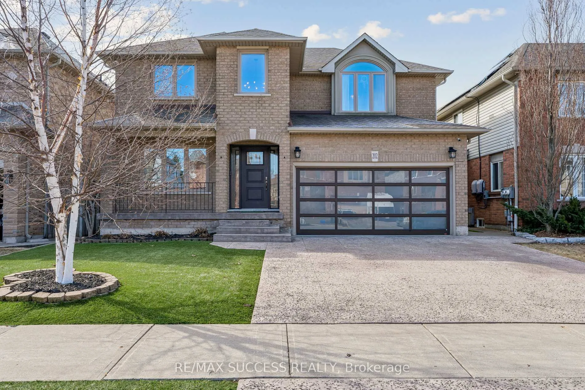 Photo 1 of 202 Braithwaite Avenue, Hamilton, Ancaster — HOMEH