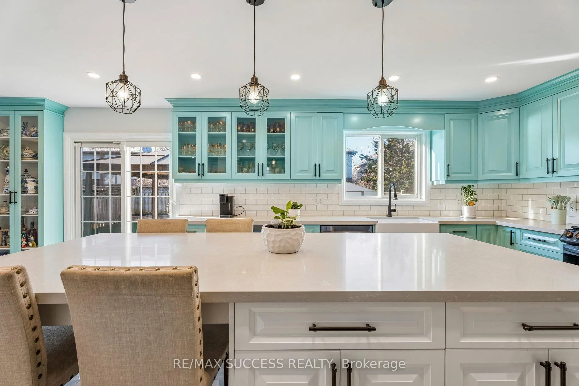 Photo 17 of 202 Braithwaite Avenue, Hamilton, Ancaster — HOMEH