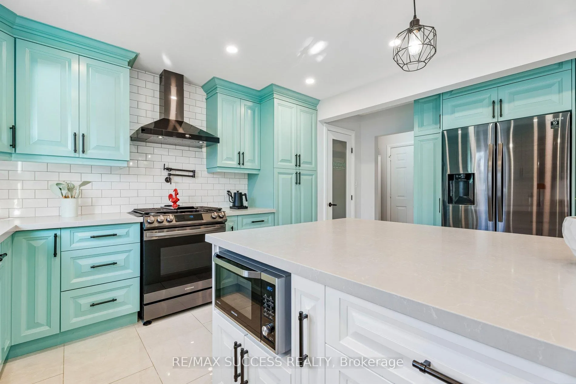 Photo 21 of 202 Braithwaite Avenue, Hamilton, Ancaster — HOMEH