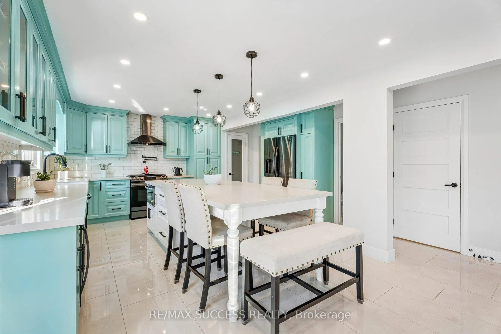 Photo 22 of 202 Braithwaite Avenue, Hamilton, Ancaster — HOMEH
