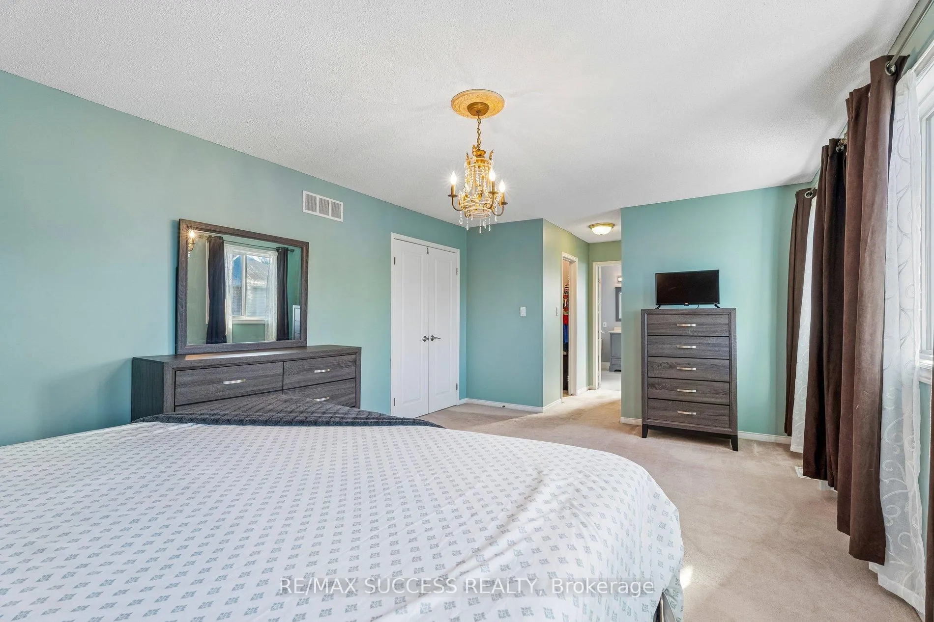Photo 27 of 202 Braithwaite Avenue, Hamilton, Ancaster — HOMEH