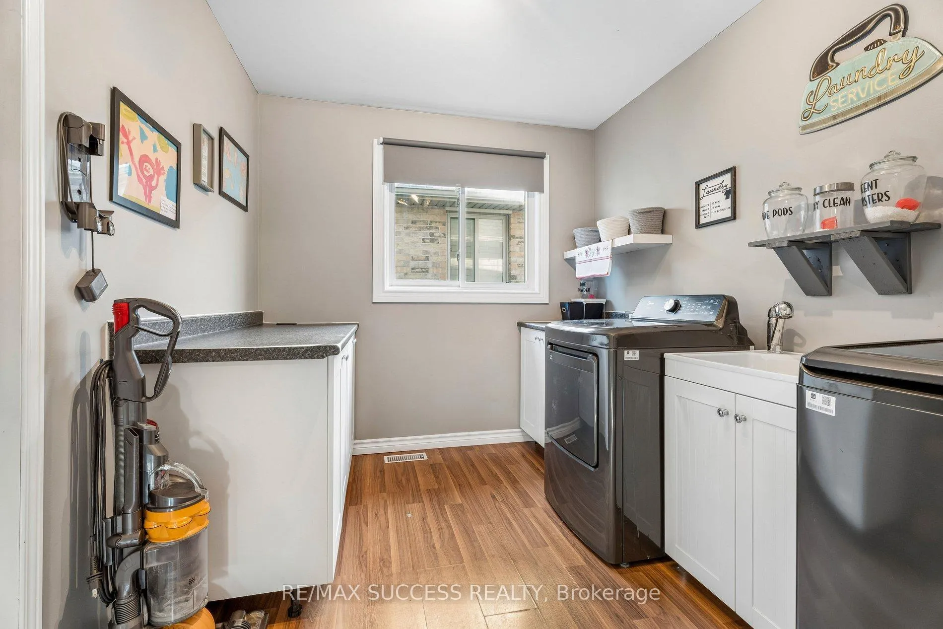 Photo 36 of 202 Braithwaite Avenue, Hamilton, Ancaster — HOMEH