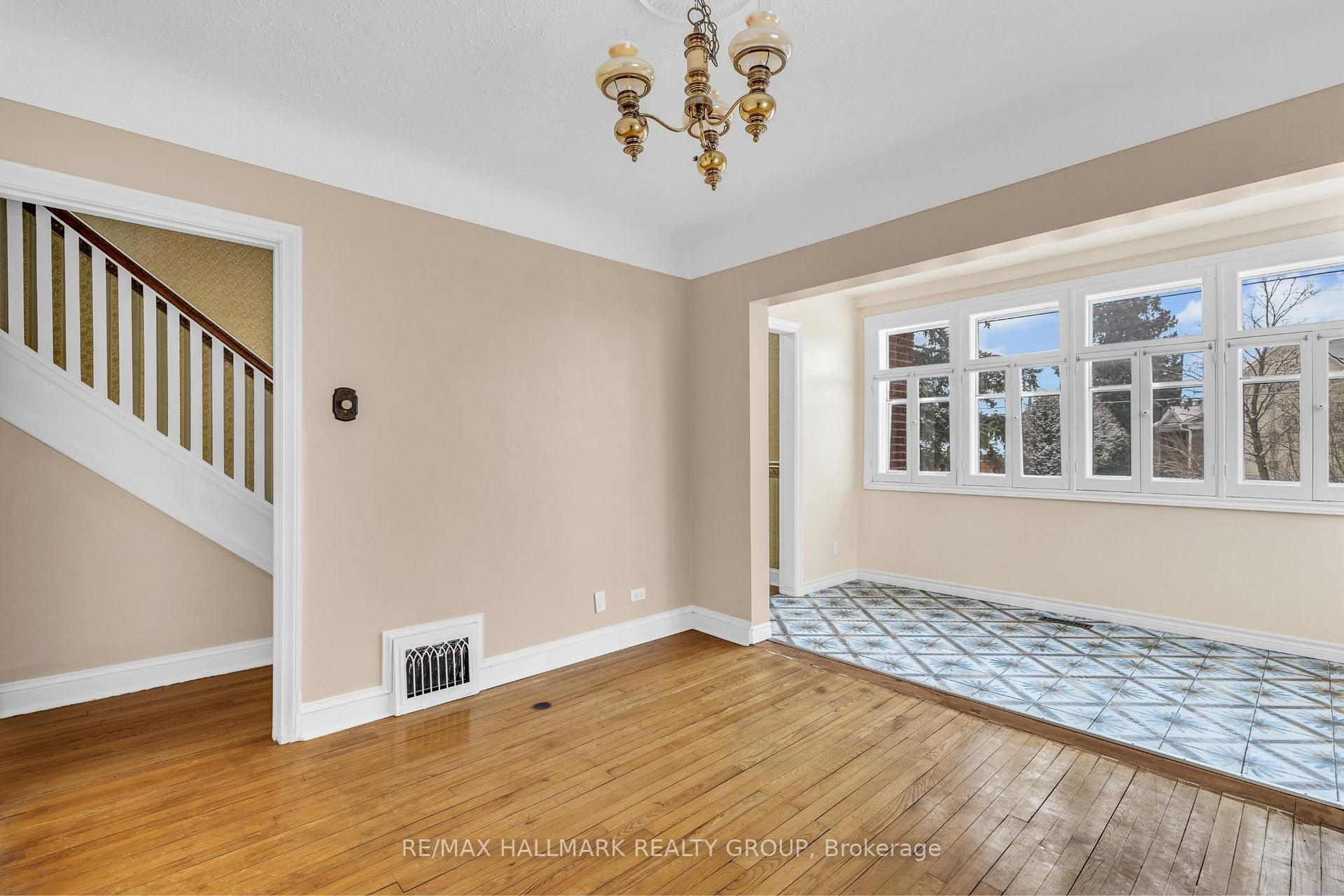 Photo 16 of 1335 Kitchener Avenue, Ottawa, Ellwood — HOMEH