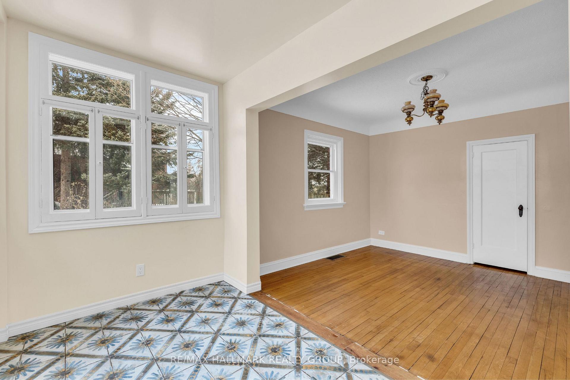 Photo 19 of 1335 Kitchener Avenue, Ottawa, Ellwood — HOMEH