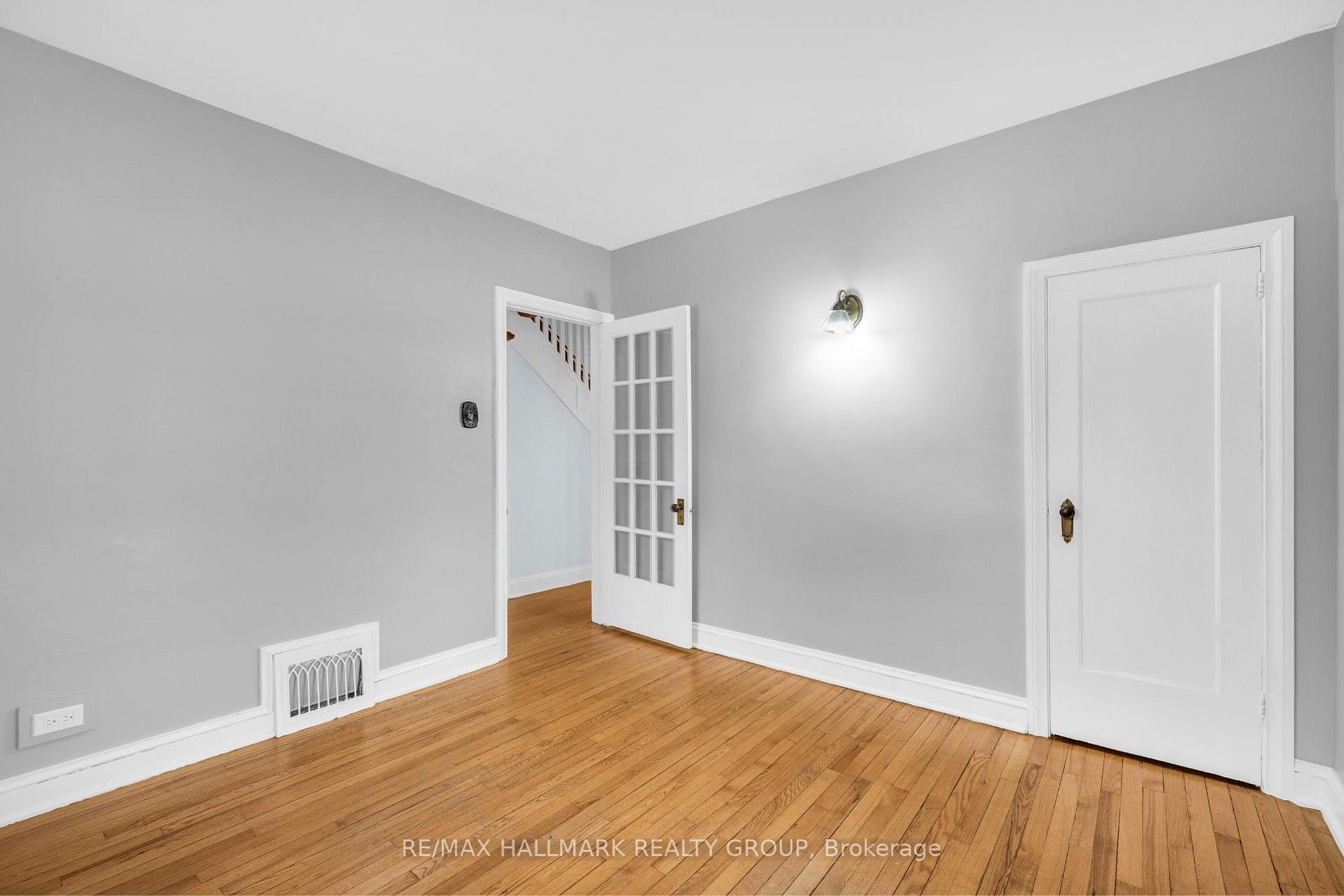 Photo 24 of 1335 Kitchener Avenue, Ottawa, Ellwood — HOMEH