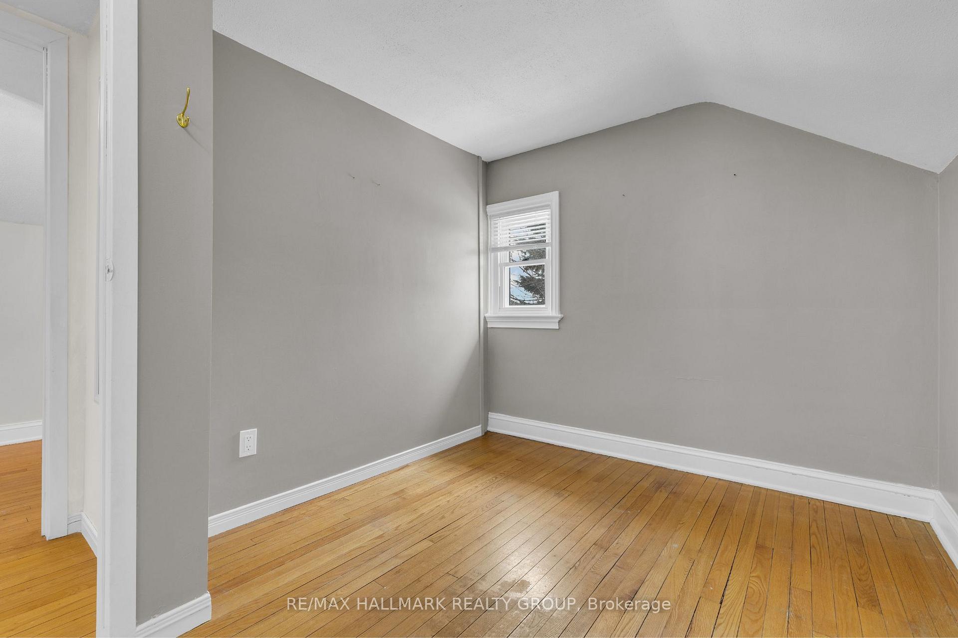 Photo 35 of 1335 Kitchener Avenue, Ottawa, Ellwood — HOMEH