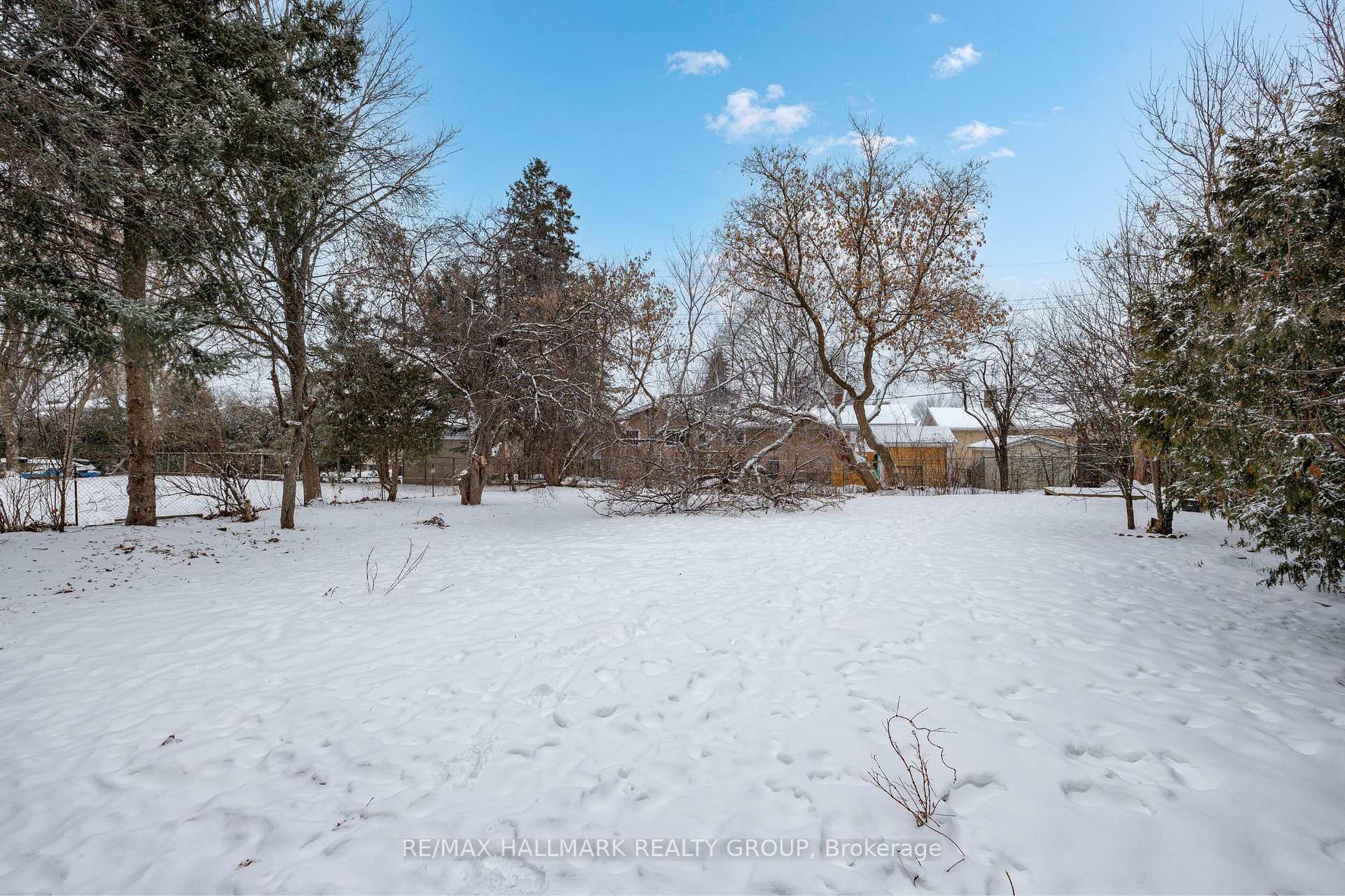 Photo 40 of 1335 Kitchener Avenue, Ottawa, Ellwood — HOMEH