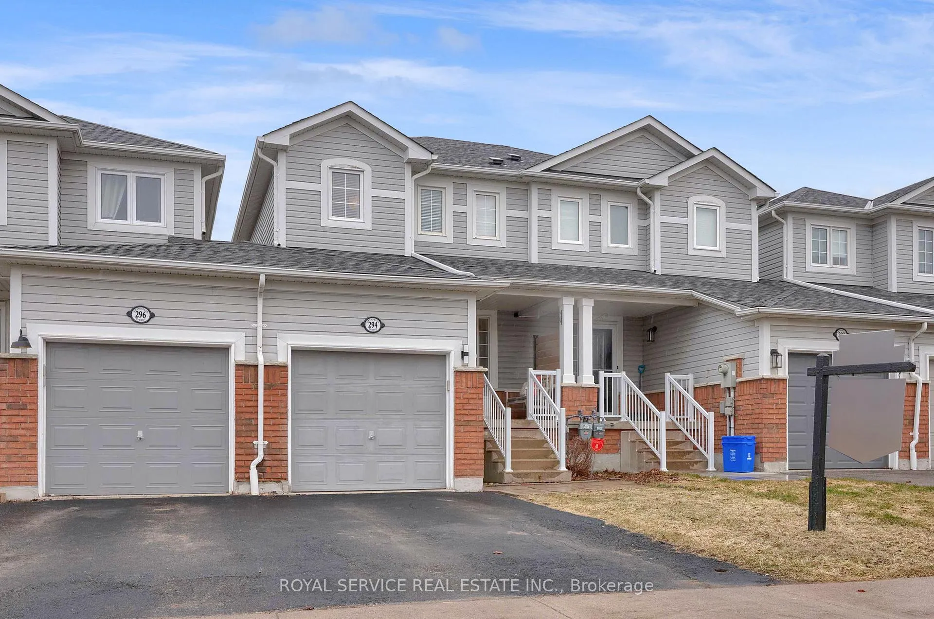 Photo 2 of 294 Swindells Street, Clarington, Bowmanville — HOMEH