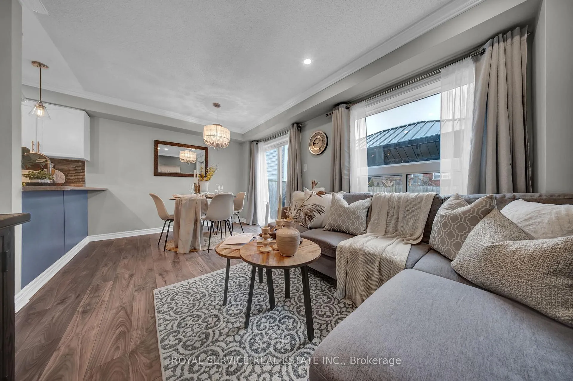 Photo 12 of 294 Swindells Street, Clarington, Bowmanville — HOMEH