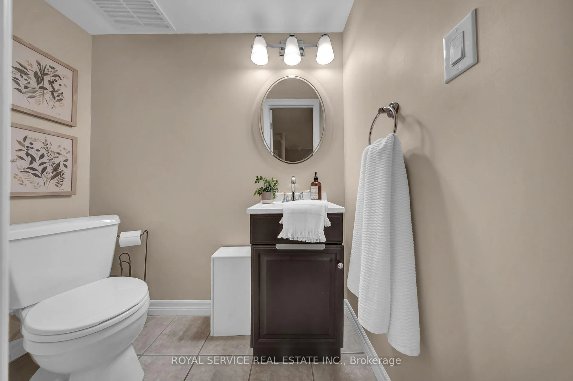 Photo 18 of 294 Swindells Street, Clarington, Bowmanville — HOMEH