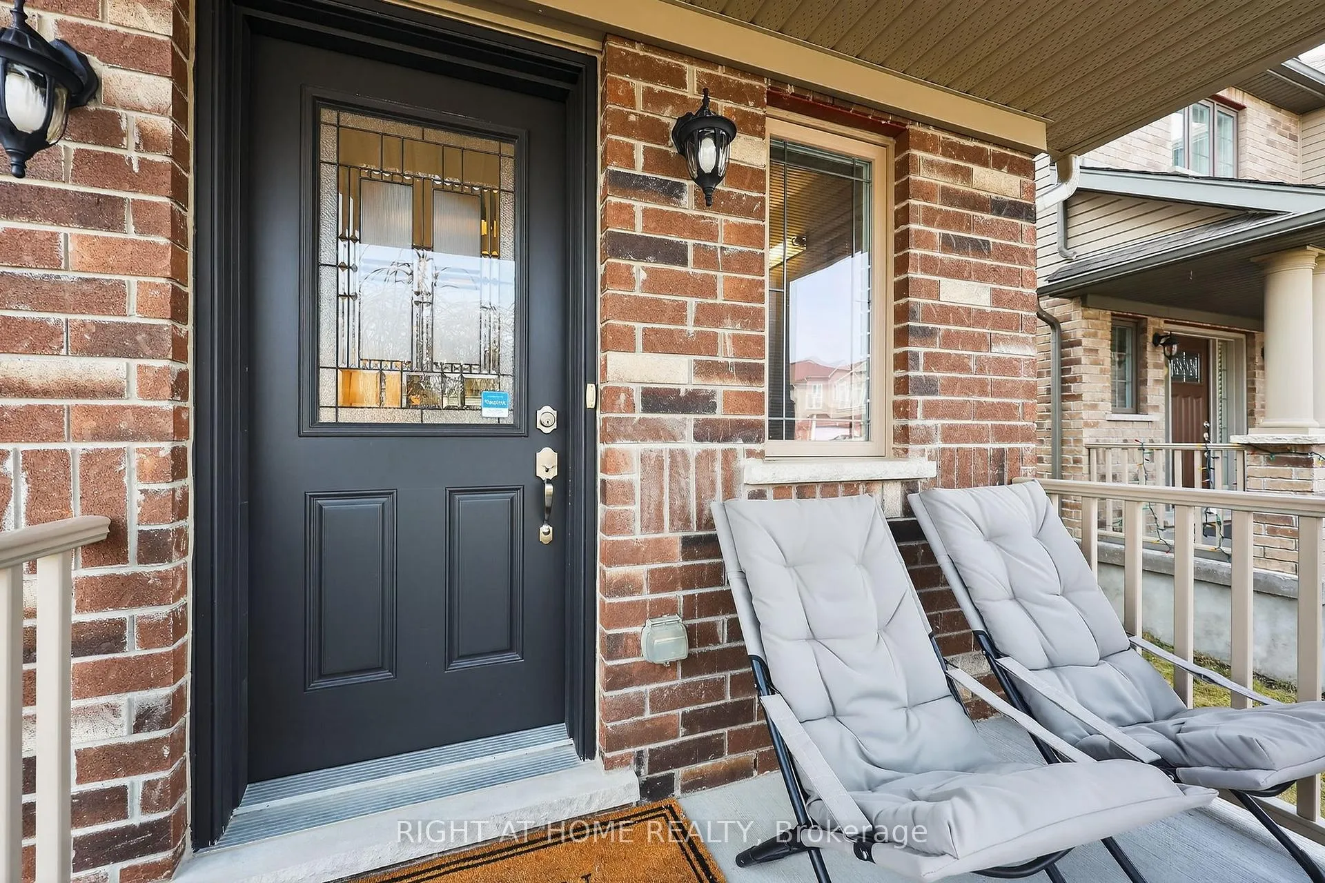 Photo 3 of 43 Burt Avenue, New Tecumseth, Alliston — HOMEH