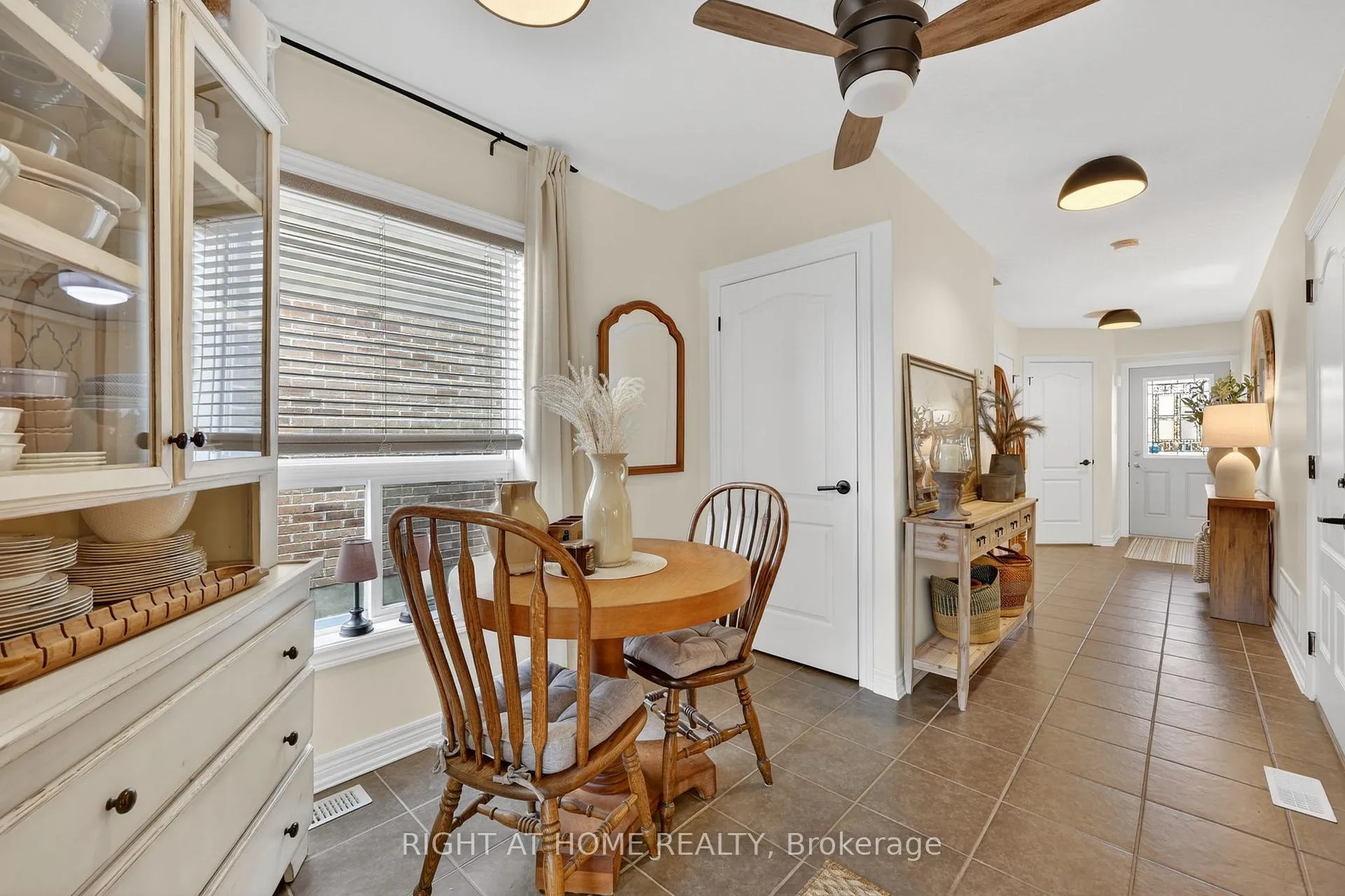 Photo 7 of 43 Burt Avenue, New Tecumseth, Alliston — HOMEH